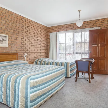 Rodney Motor Inn