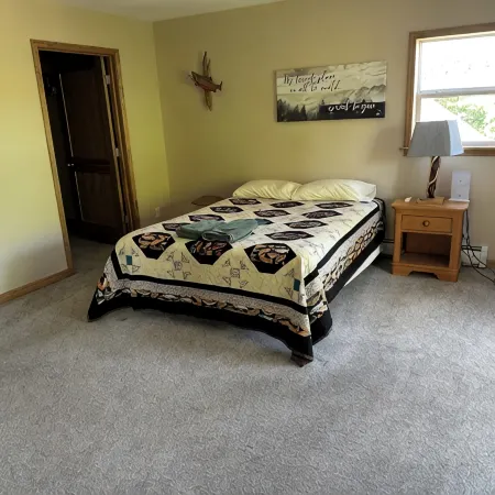 Specious 7 bedroom house in Gould City. Centrally located for your UP adventures