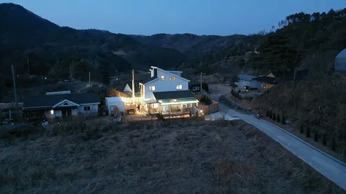 Mung-ha-ni Private House - Homestays