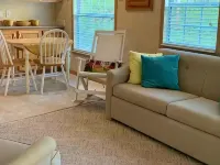 Recently Updated - Cozy Creekside Tiny Home w/ Full Kitchen; Walk to Distillery Hotels in Pike County