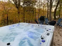 "Retro Retreat" Lakefront House - Wifi
