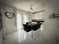 Spacious Modern Townhouse, Discounts on long stays! فنادق في سميثويك