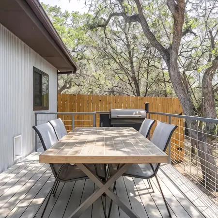 Peaceful & Private Riverfront Modern 3/3 on a 1.7 Acre Nature Peaceful & Private