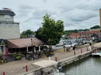 Heart of the Village! Hotels in Perinton