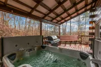 Log Cabin, 3 Bedrooms, Sauna, Cold Plunge, Full Body Massage Chair, Sleeps 6