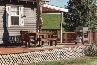 Private 5 Acres w. Pond, Hot Tub, Pet Friendly - Maalaistalo