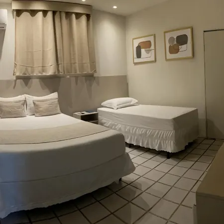 Center Plaza Hotel