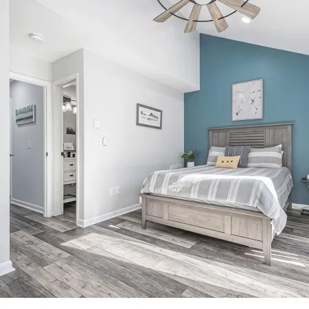 4 Seasons Wisp - Ski In/Ski Out Townhome with Lake Access, Hot Tub Отели в г. Мак-Генри