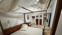 Villa Senegal Ngaparou50 m from the sea, 3 bedrooms, 3 bathrooms