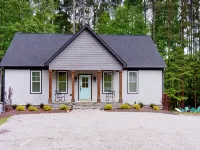 Newer Property at Kerr Lake with Dock! Family-Sized with Game Room and lg Porch! Hotels in Vance County