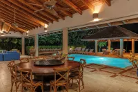 Luxury 5BR Villa - Pool, Beach, Golf & Spa Retreat - Housekeeper Included - 別墅