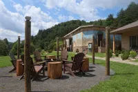 Salty King Salt Lodge