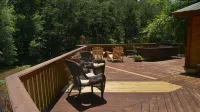 CHESTATEE RIVER CABIN is a prefect pet friendly get away close to Dahlonega