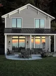 BRAND NEW- Juniper Cottage onLake Michigan! Low bluff, new stairs and beach! - 4-Star