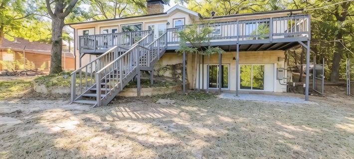 Lake Texoma 4Br Farmhouse Game Room + Free Tanglewood Resort Access Sleeps 14 Hotels in Grayson County