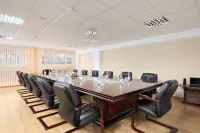 Business Continent Hotel