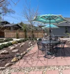 Downtown 1 Bedroom Charmer - Walk, Bike, Visit, Enjoy!!