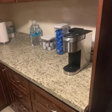 Cozy condo 2 minutes from the beach at a tennis resort gated community