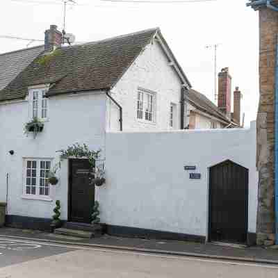 Charming 2 Bedroom Character Cottage Hotel Exterior