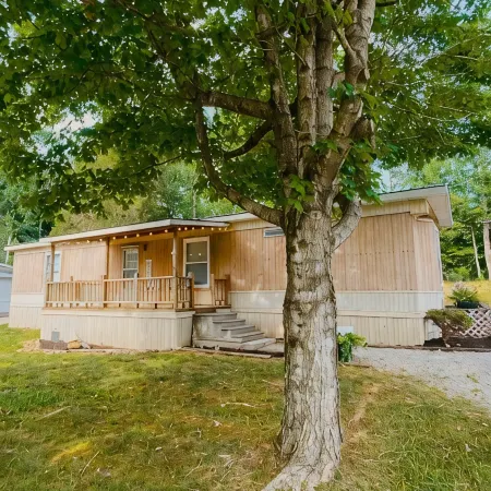 Home 0.2 miles from boat ramp with game room!