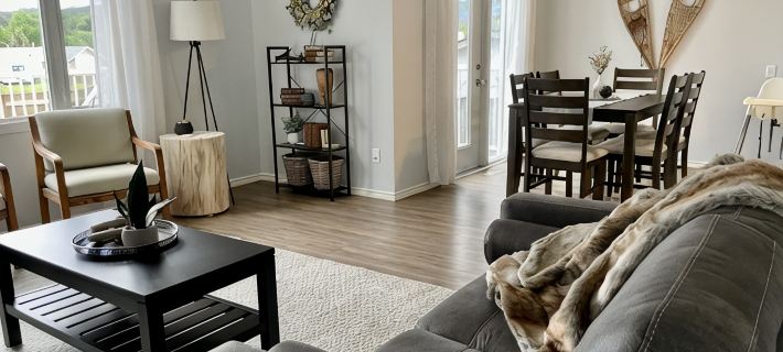 Mountain Style 4-bedroom Home near Jasper NP gate Hotels in Hinton