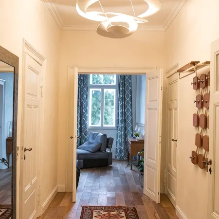 Living with Flair in the Villa des Artistes