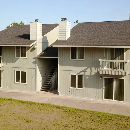 Clean, Comfortable and Quiet Condo at the base of Jackson Creek Summit
