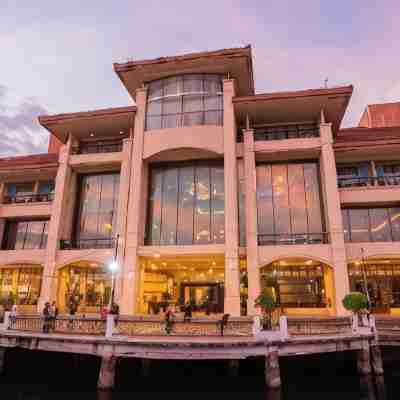 Subic Bay Yacht Club Hotel Exterior