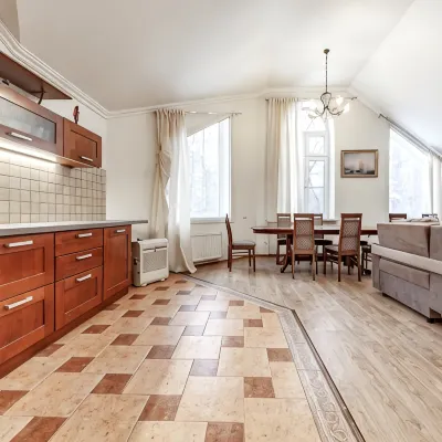 Ulitsa Belyakova 1a Private House Hotel berhampiran Stesen Bibirevo