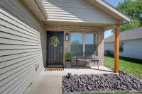 Laura’s Simply Charming Home on Harrison - 무료 와이파이