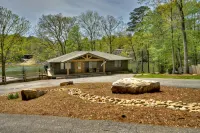 Picturesque Point on Beautiful Lake Nottely - Boutique