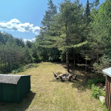NEWLY RENOVATED WITH PRIVATE DOCK ON WHITE LAKE