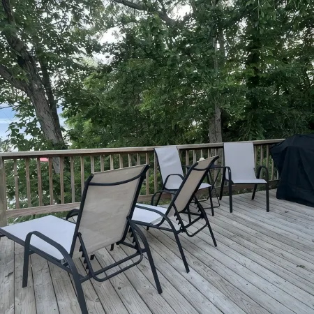 No DeadLines Lakehouse on Smith Lake