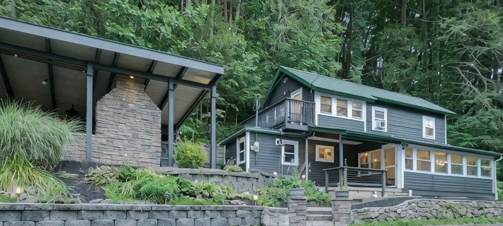 PENN STATE Country Creek Cottage w/ Hot Tub - ON Spring Creek and 7 miles to PSU Hotels in Centre County