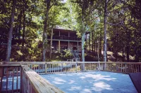 Lakefront Oasis: Dock, Porch, Kayaks, Arcade & Gameroom - 4-Star