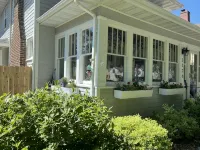 Charming 4 bedroom, 2 bath home near dowtown Fargo.