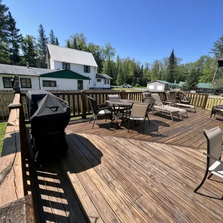 Close to Town, Hot Tub, 2 Kings, 4 Full Beds Отели в г. Уэбб