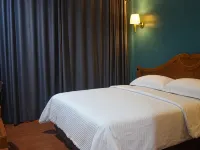 Nina Hotel Syariah Hotels in Sidorejo