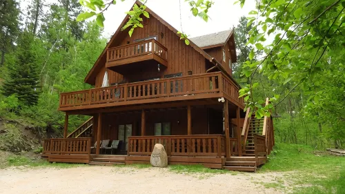 Moose Haven Cabin Close to ATV trails and Lake Pactola