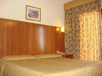 Hotel Mareny Benidorm - สระว่ายน้ำบนดาดฟ้า