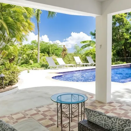 LAS TERRAZASWonderful 6-bedroom villa with gorgeous pool in tropical Vieques