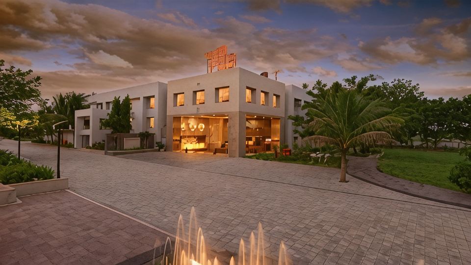 Top3 Lords Resort Bhavnagar