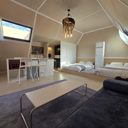 Cheongdo Havi Caravan Glamping Pool Villa