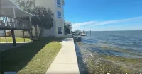 MANATEE COTTAGE:  Gulf Front 2-bedroom house - 3 tähden