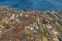The Almond Joy • Modern Lakeside Retreat - 4-Star