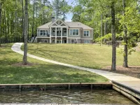 New Lakefront Oasis with Private Heated Pool - 4-Star
