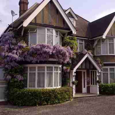 Cranston House Hotel Exterior