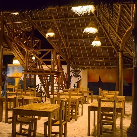 Uhuru Hotel & Restaurant