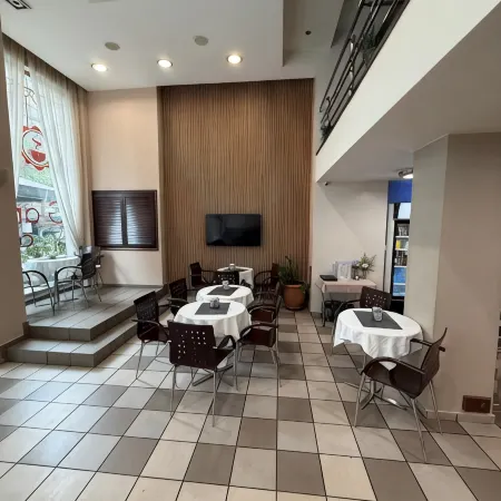 Glaros Hotel
