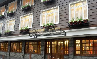 Udaan Woodberry Hotel & Spa
